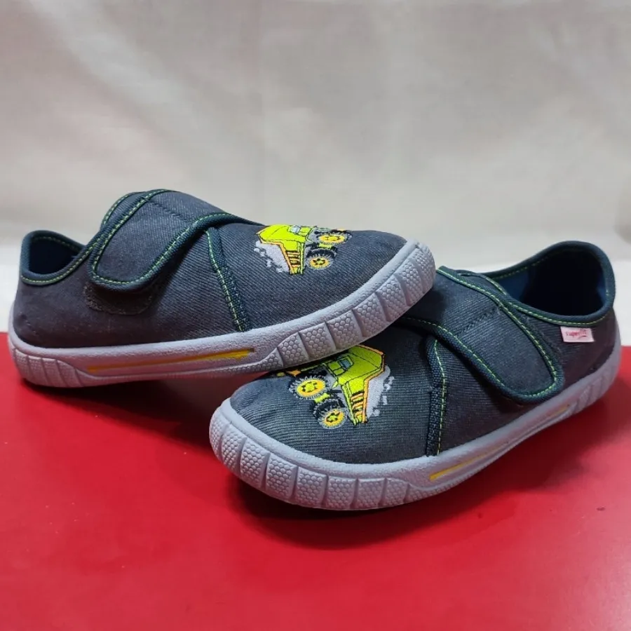 کتونی خارجی