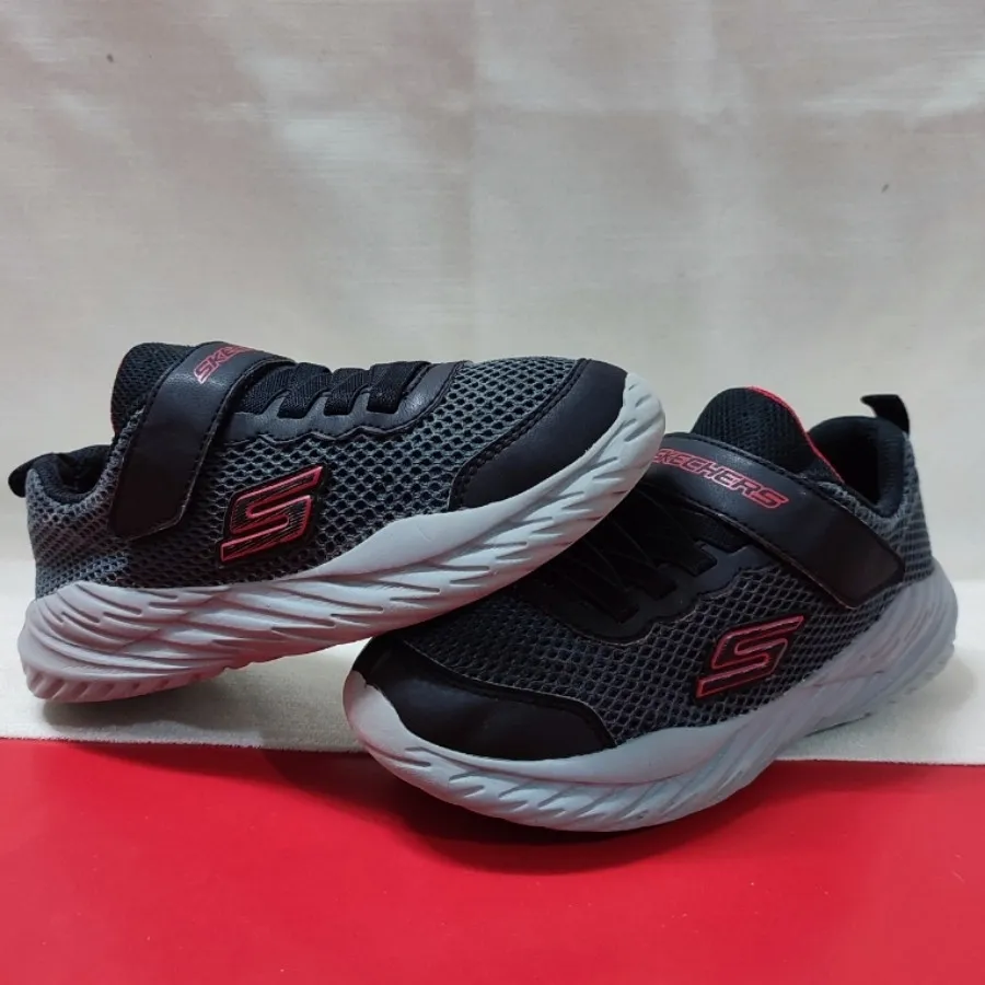 کتونی خارجی