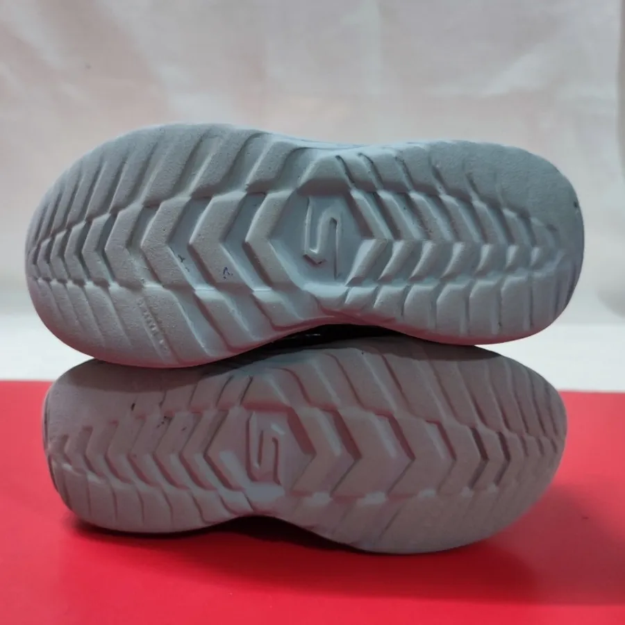 کتونی خارجی