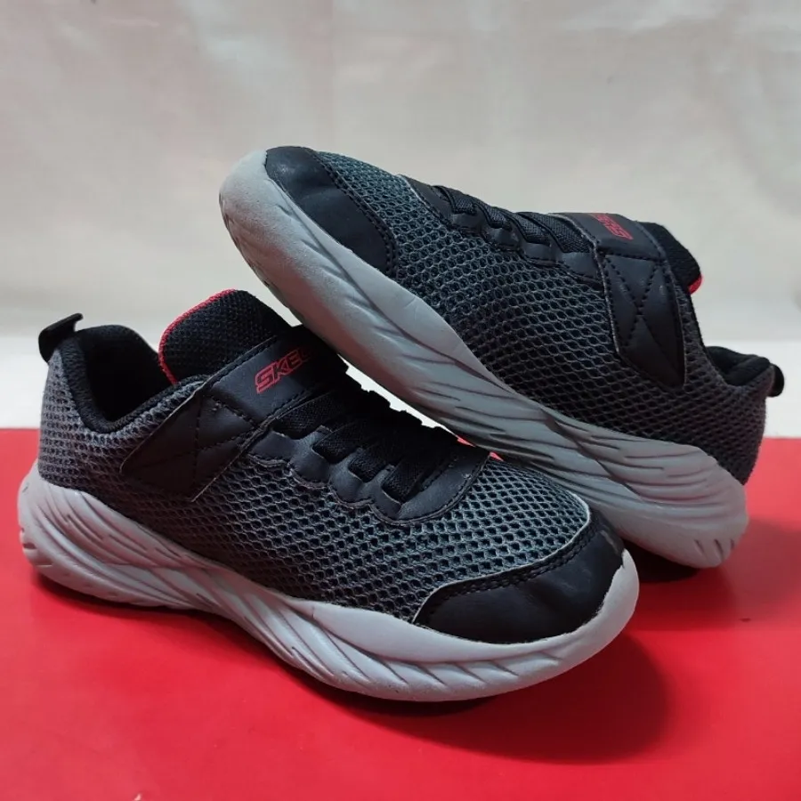 کتونی خارجی