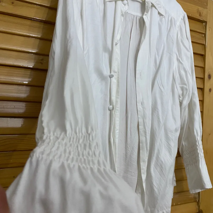 شومیز سفید نخی