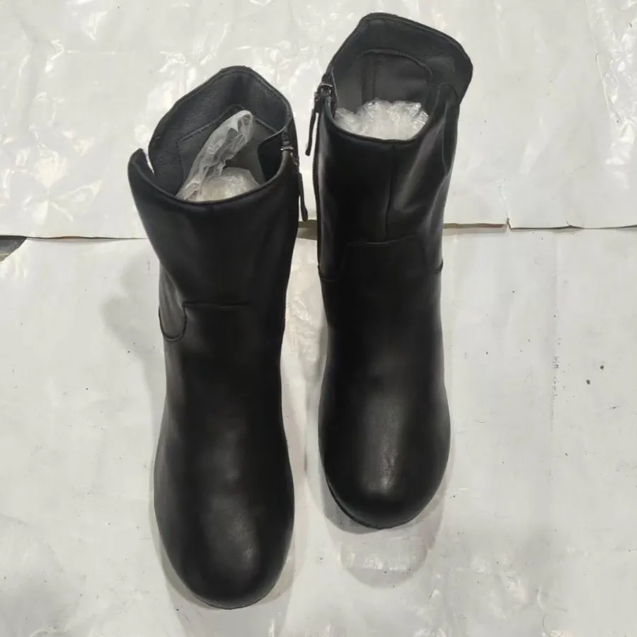 بوت زنانه اورجینال