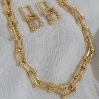 گردنبند و گوشواره تیفانی