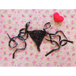 لباس زیر زنانه