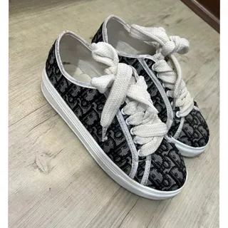 کتونی کریستین دیور