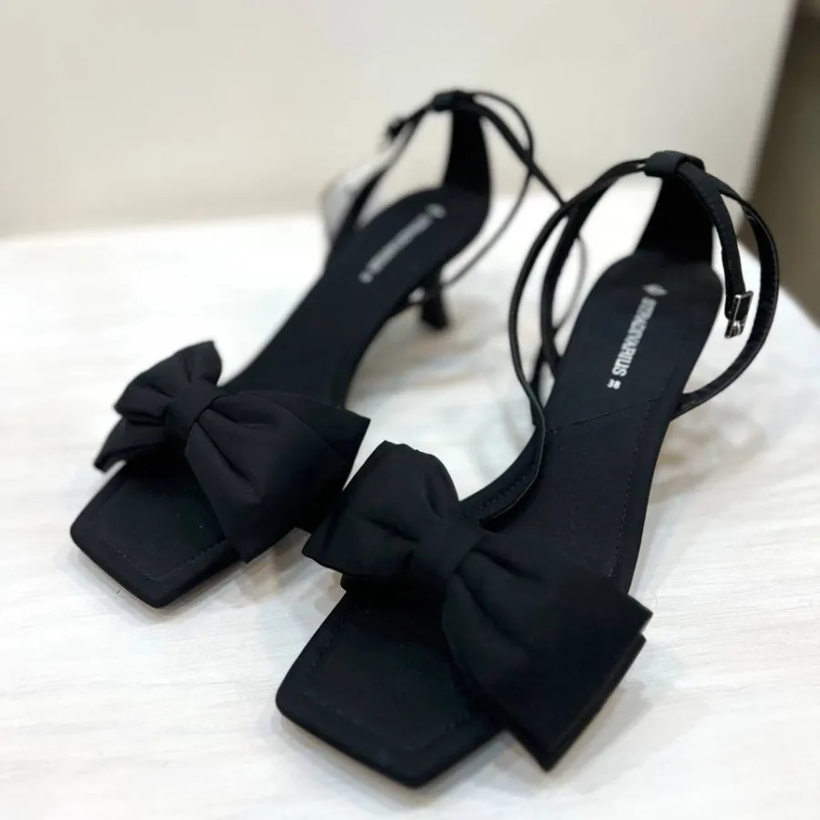 کفش استرادیواریوس