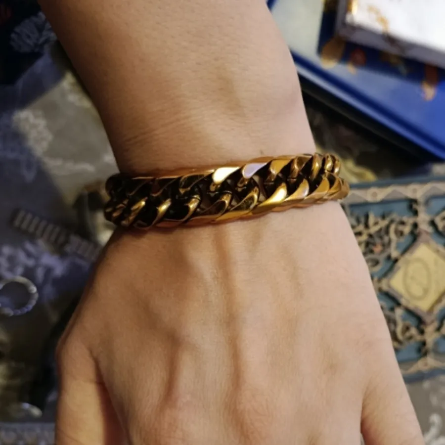 دستبند کارتیر