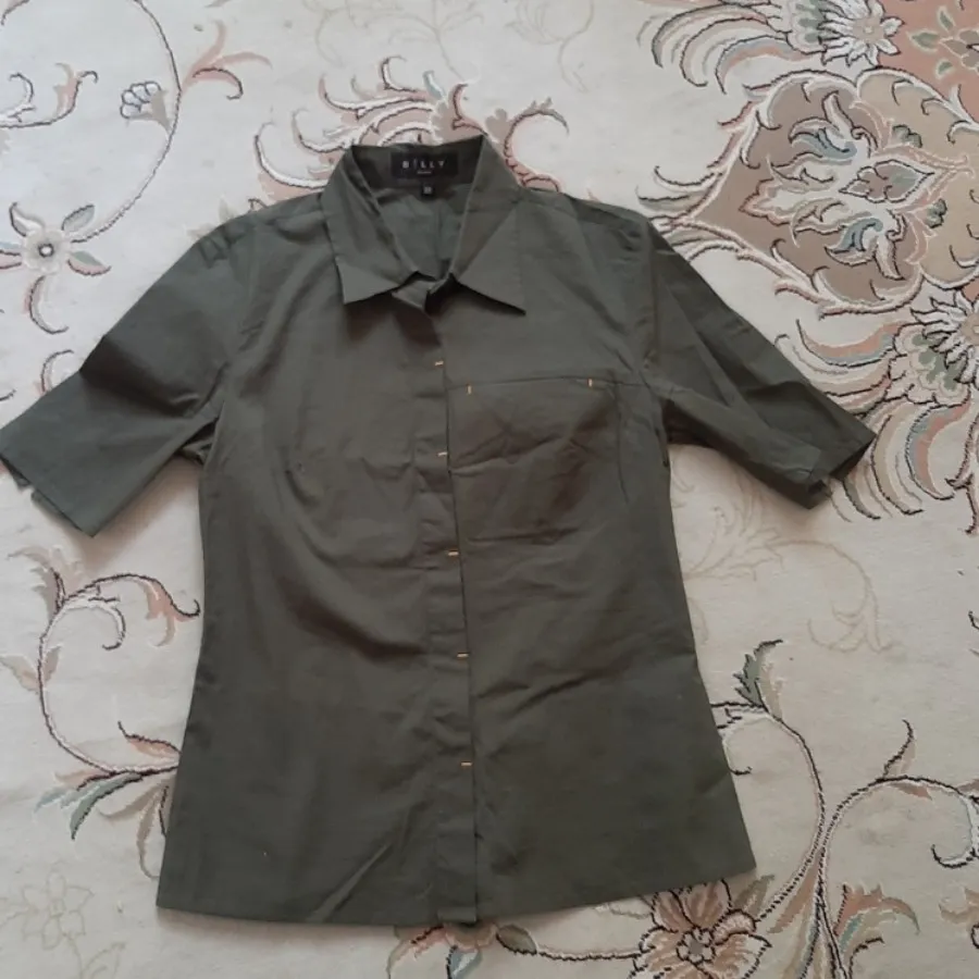 بلوز آستین کوتاه