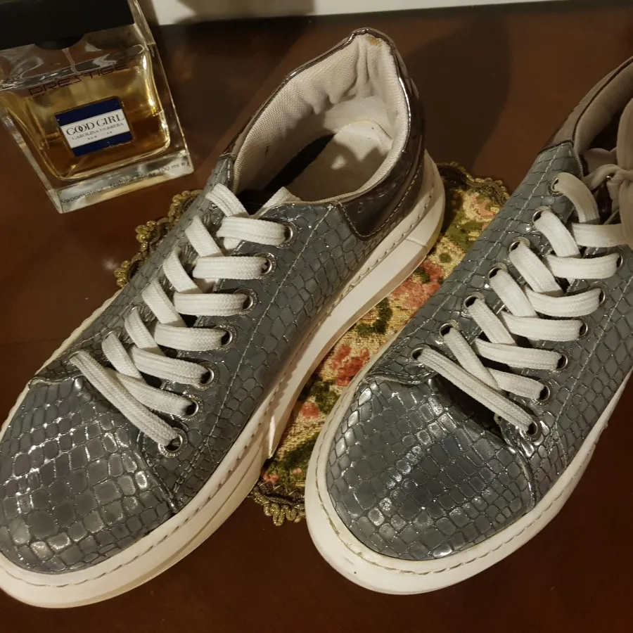 کفش لژ مخفی