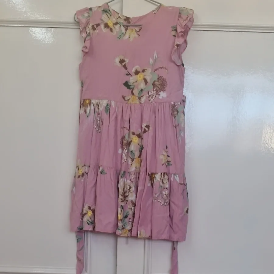 پیراهن دخترلنه