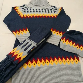 تونیک و کلاه و شال بافت