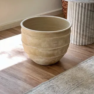 گلدان مینیمال