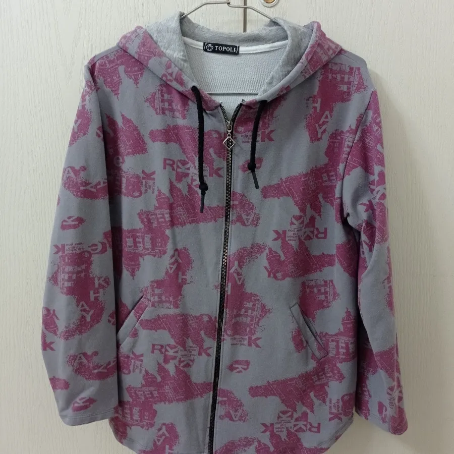 سویشرت کلاه دار