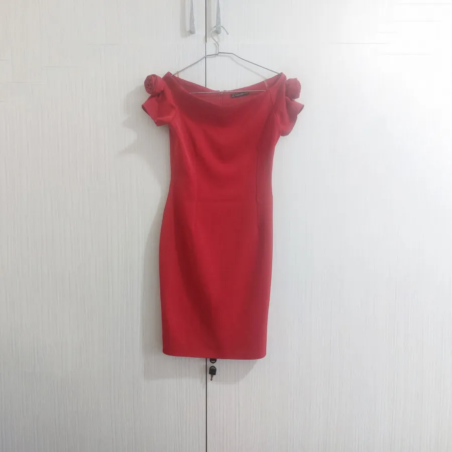 پیراهن یقه قایقی