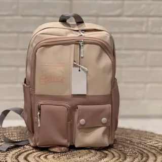 کوله پشتی مدرسه