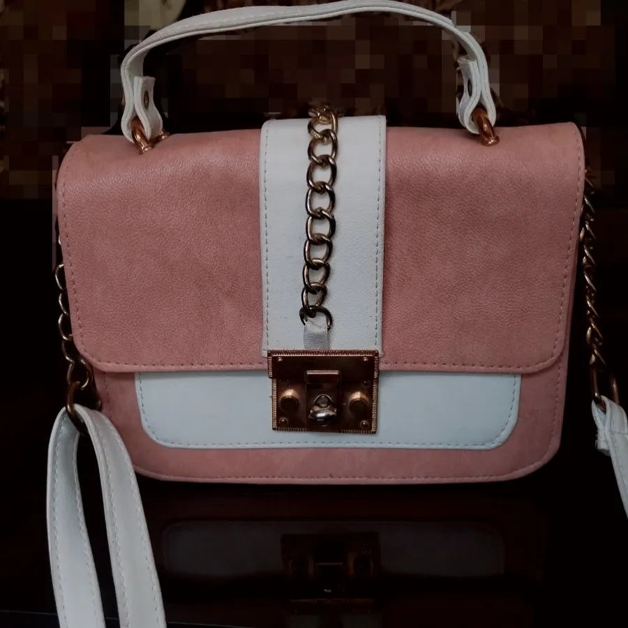 کیف صورتی زیبا