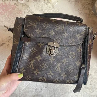 کیف قهوه ای