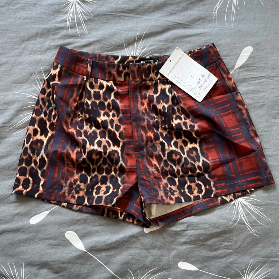 شلوارک مجلسی