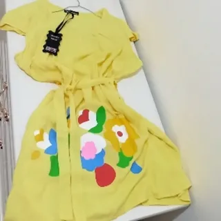 پیراهن دخترانه