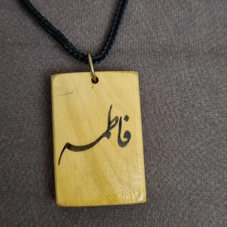 گردنبند چوبی دو طرفه