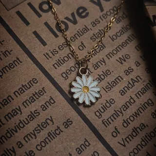 گردنبند بابونه