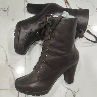 نیم بوت زنانه