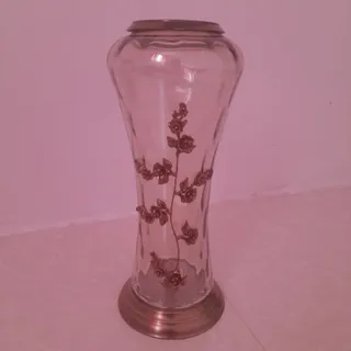 گلدان طلایی