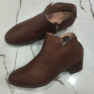نیم بوت زنانه