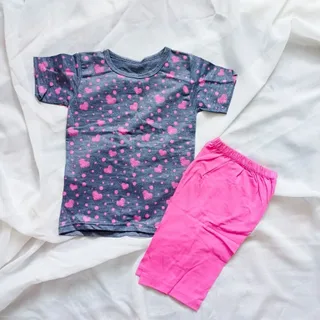 تیشرت و شلوارک