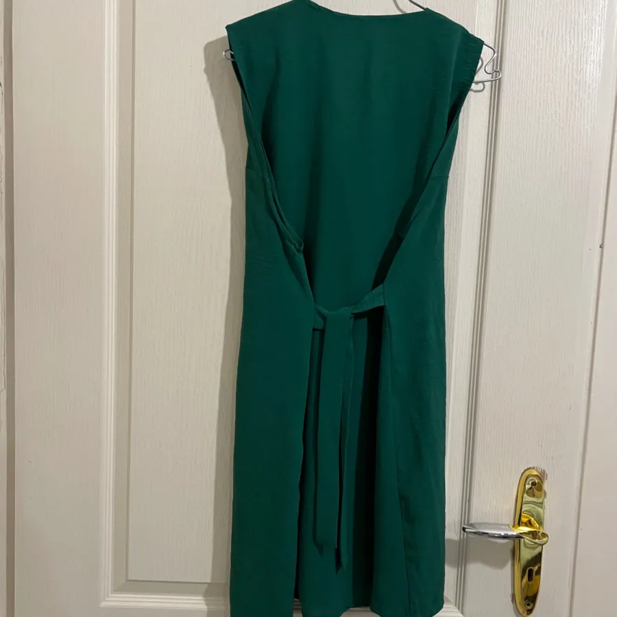 پیراهن ابروبادی