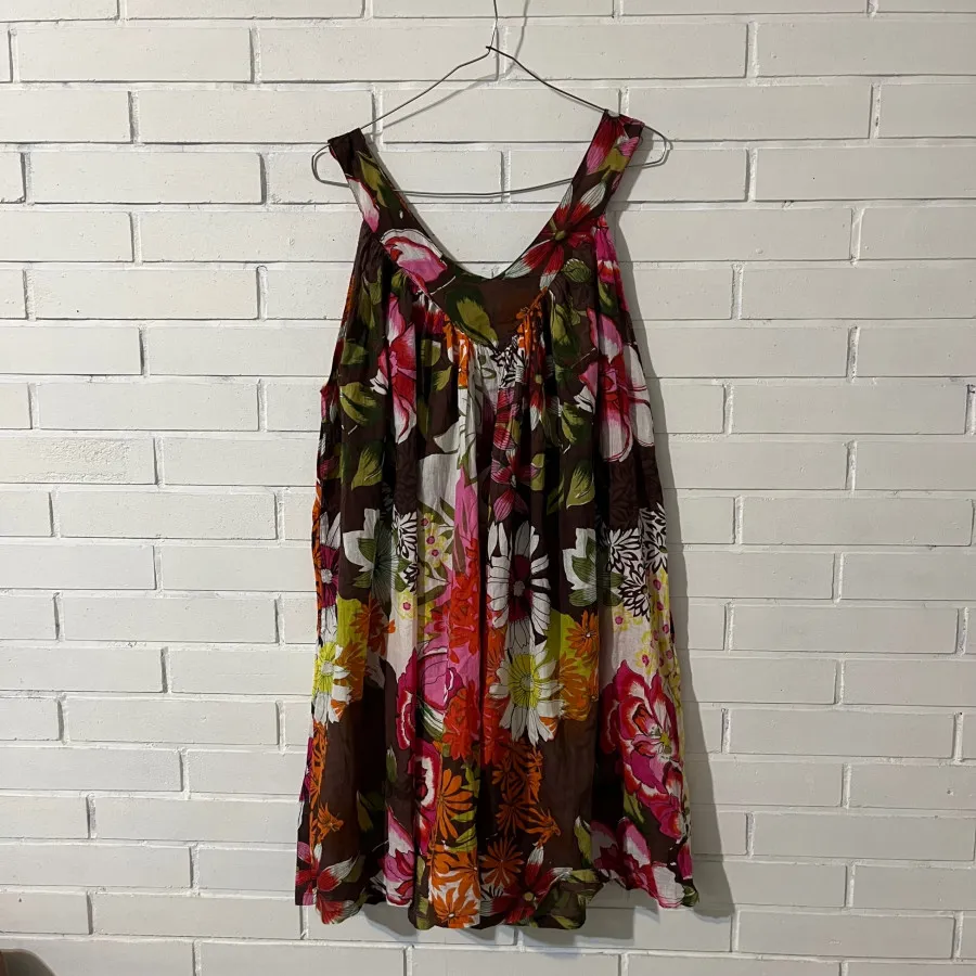 پیراهن بلند نخی