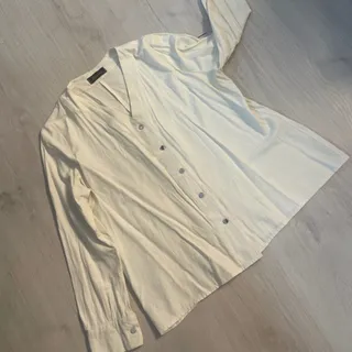 شومیز زنانه شیری