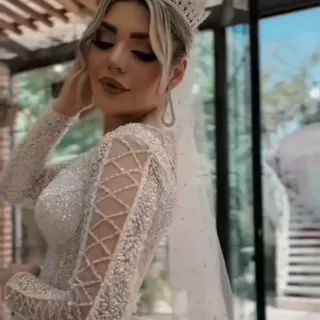 لباس عروس پرنسسی با شنل