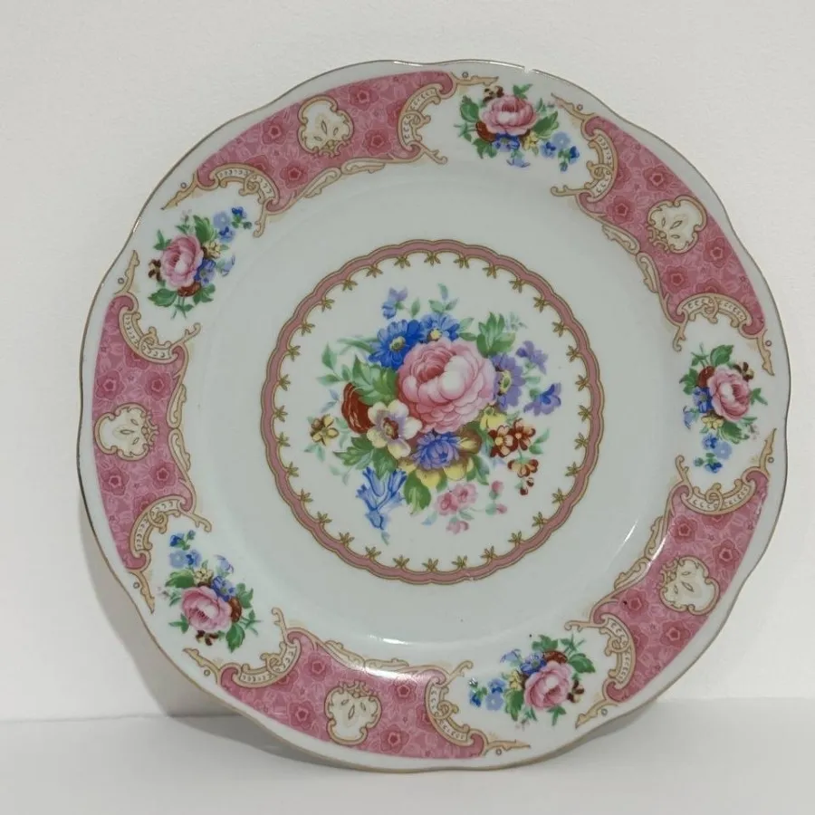 بشقاب دیوارکوب