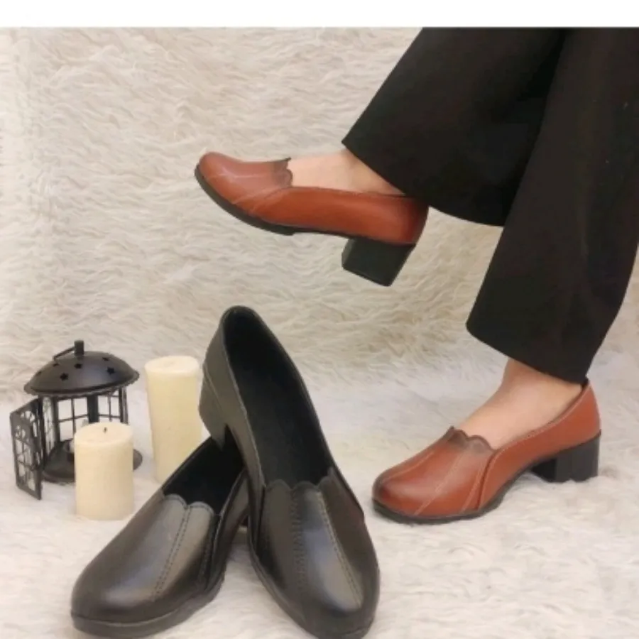کفش پاشنه دار طبی