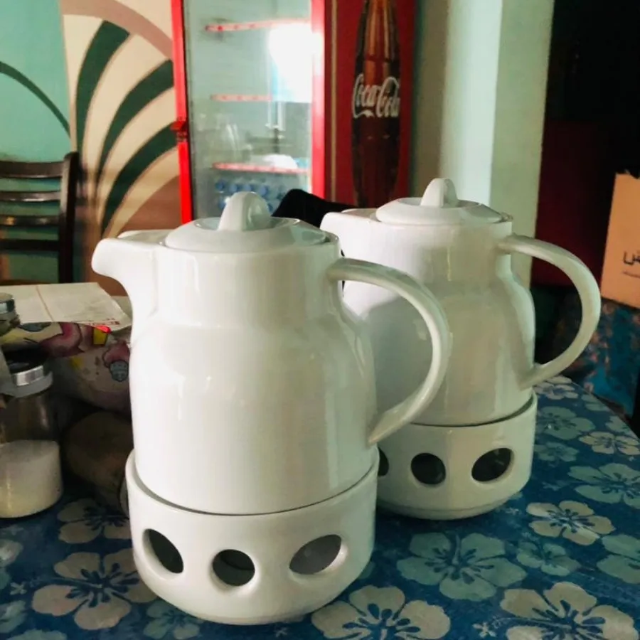 قوری‌وارمر دار رستورانی