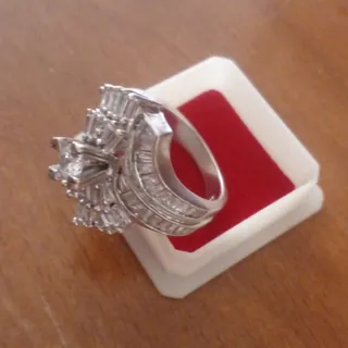 انگشتر نقره الماس نشان