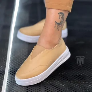 کفش راحتی بیسیک ساده