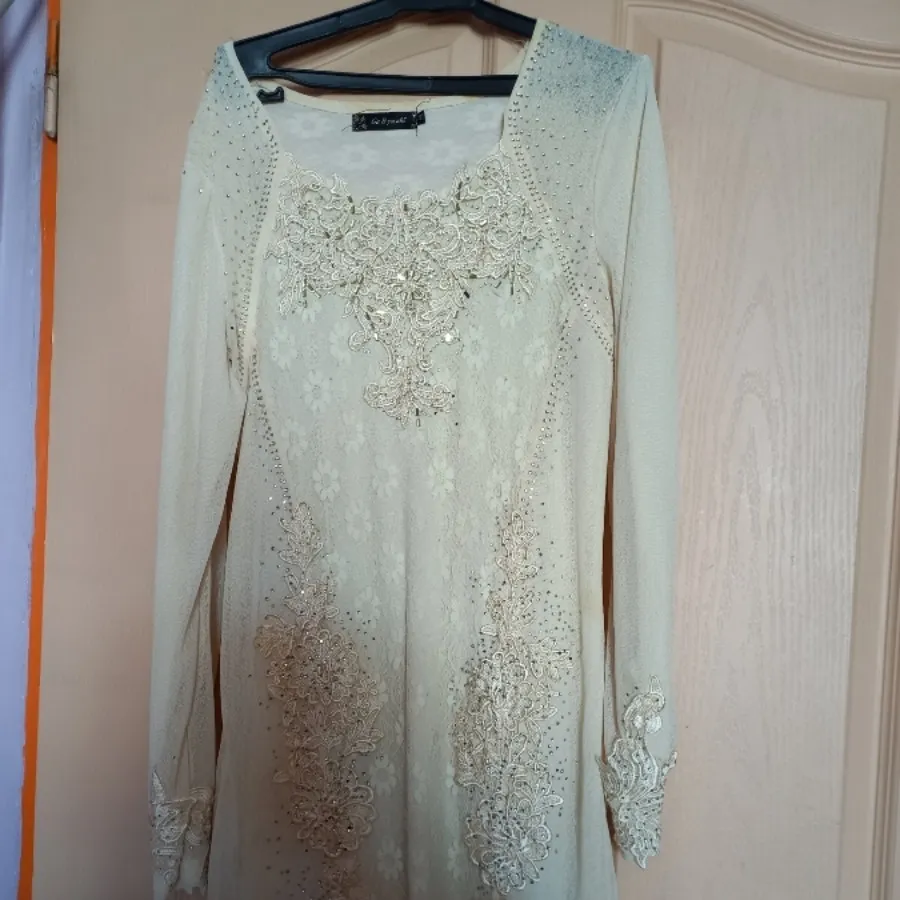 تونیک سفیدمجلسی