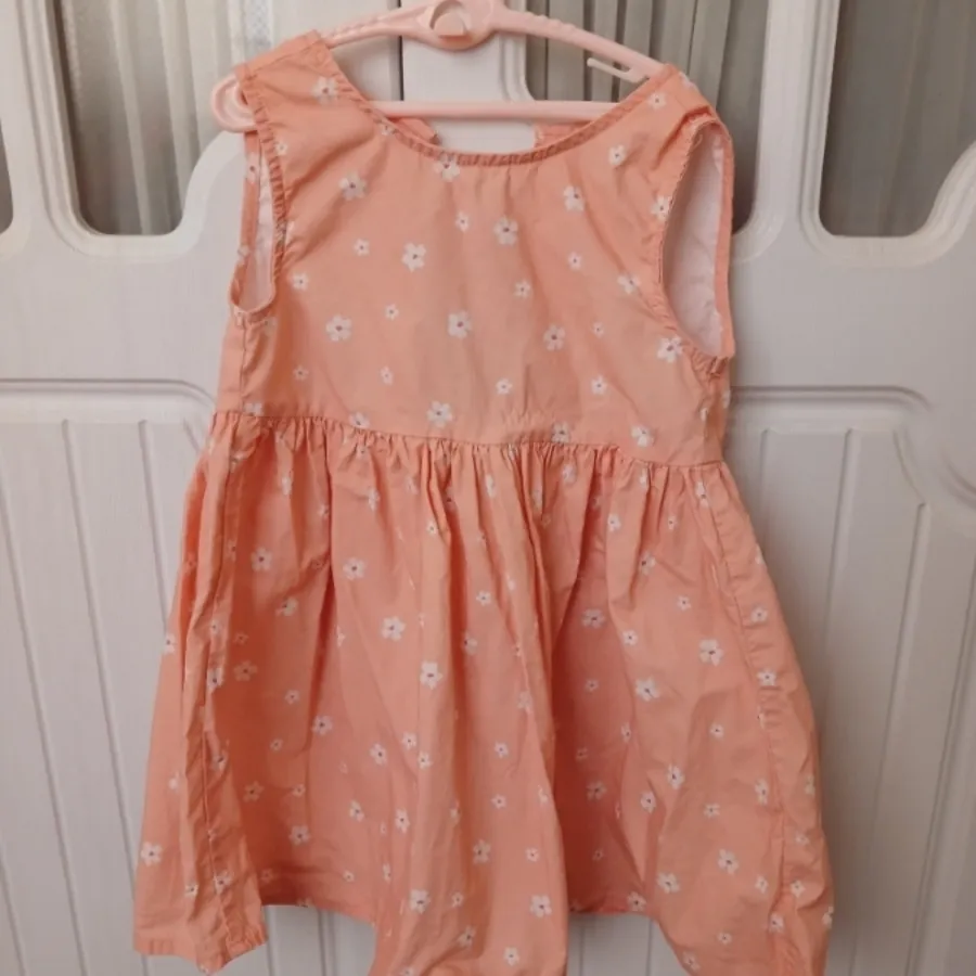 پیراهن دخترانه