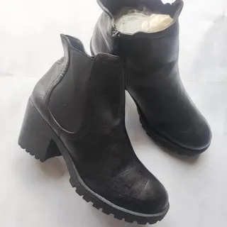 نیم بوت زنانه