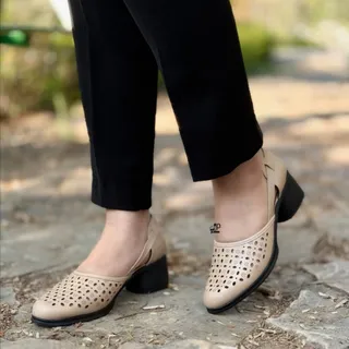 کفش پاشنه دار parla