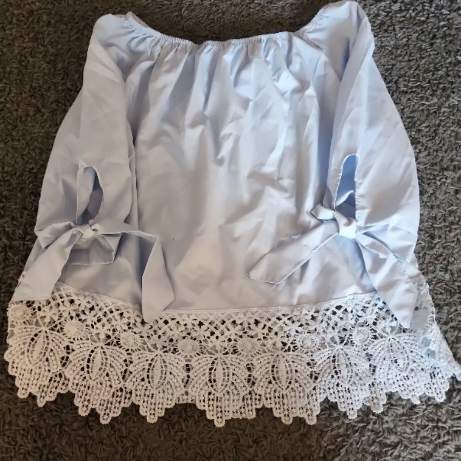 شومیز یقه دلبری آبی