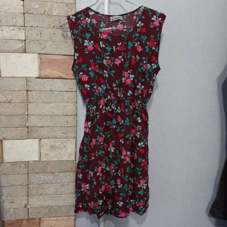 پیراهن گلدار