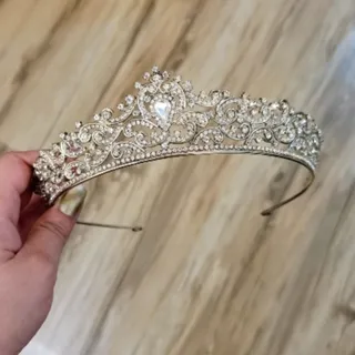 تاج مو ریسه مو