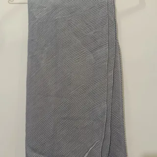 شال پلیسه نخی