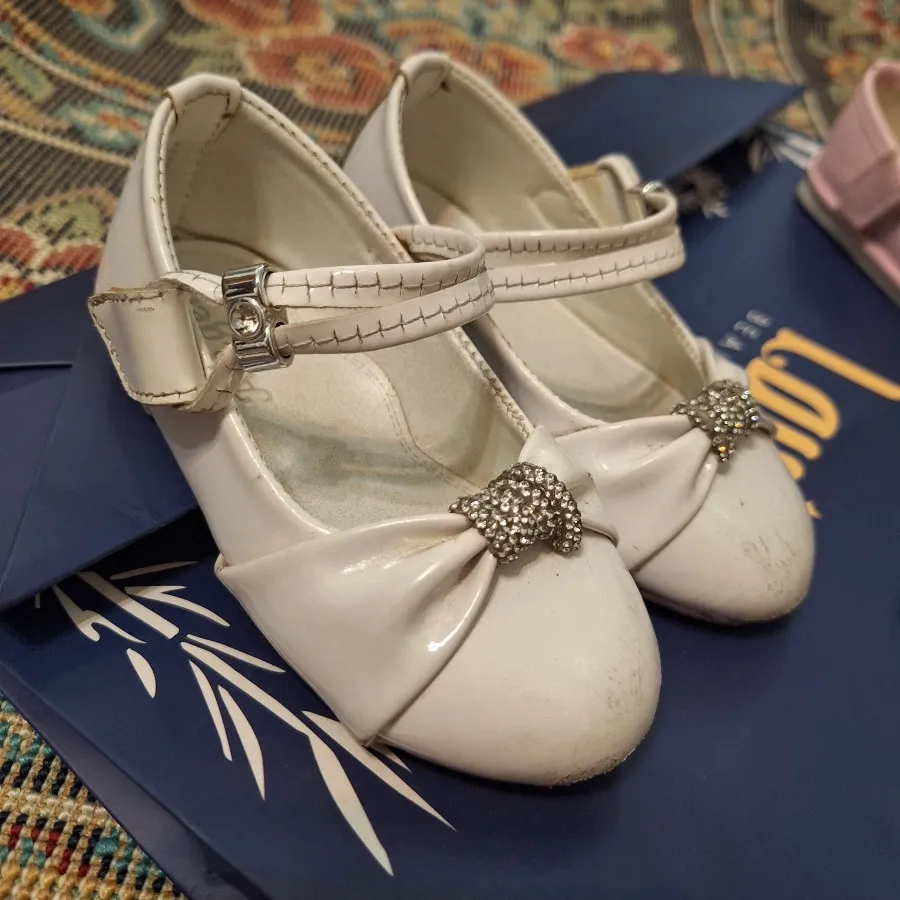 کفش سواروسکی