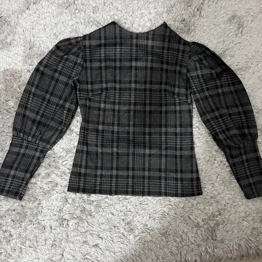 بلوز چهارخونه آستین پفی