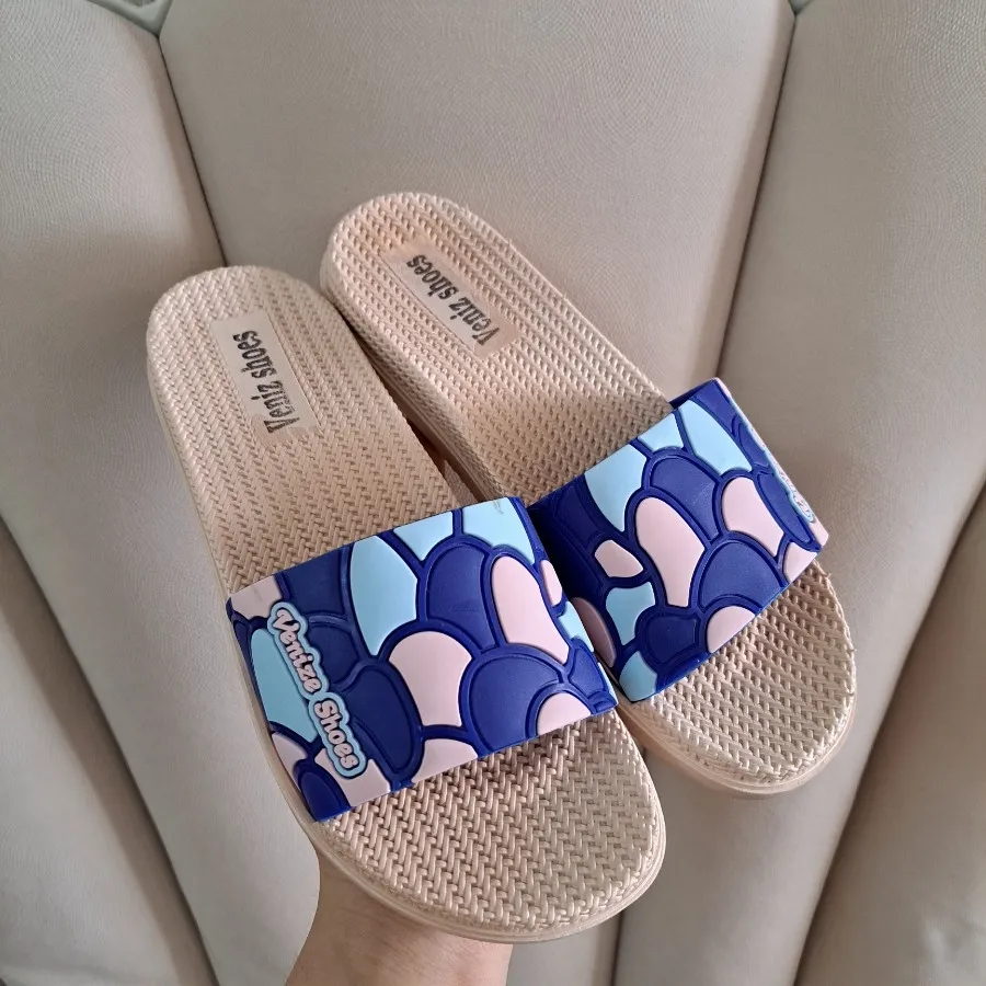 دمپایی زنانه