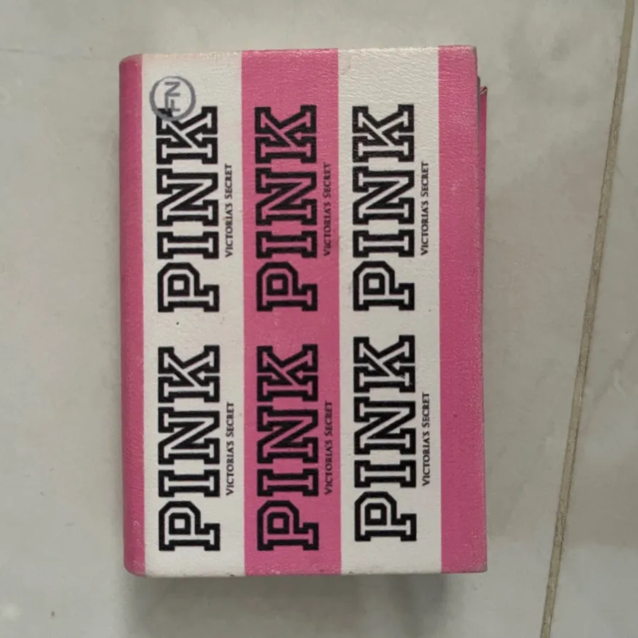 جاکارتی ویکتوریا سکرت